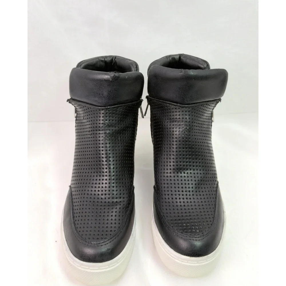 Steve Madden LINQSP Hidden Wedge Sneakers Women's 7.5 Black Perforated Zip